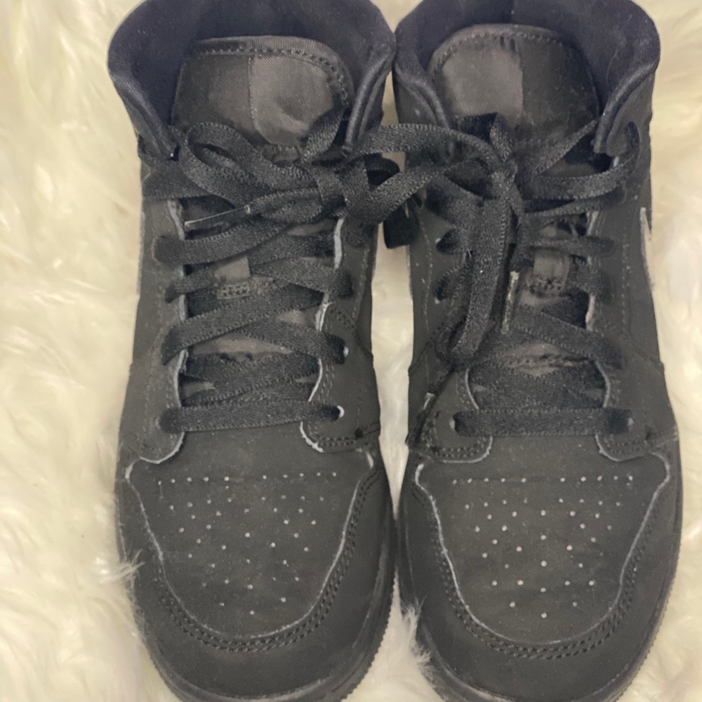 Retro Jordan 1 ( suede black )